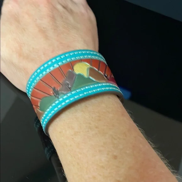 Justin Boots Multicolor Sunset Leather Bracelet - Picture 3 of 3